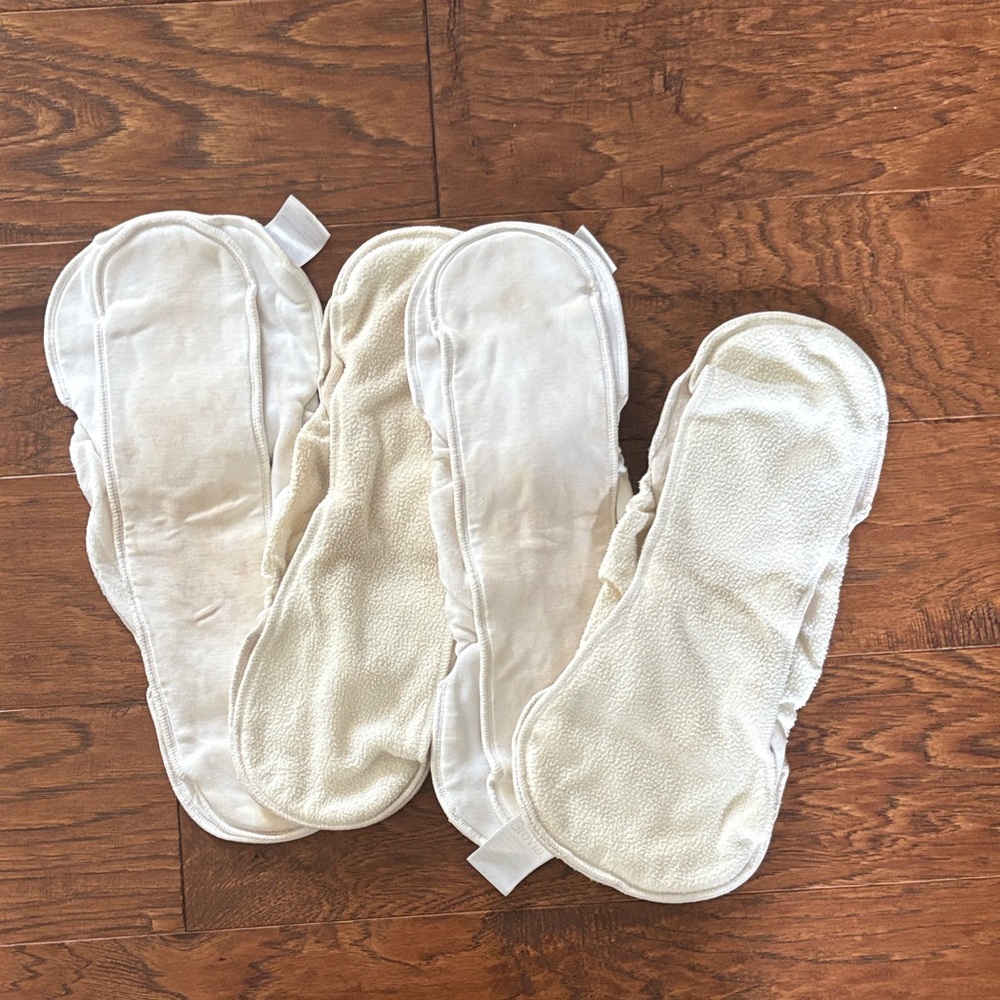 GroVia Cloth Diaper Set - 5 covers and 4 inserts - Picture 5 of 5